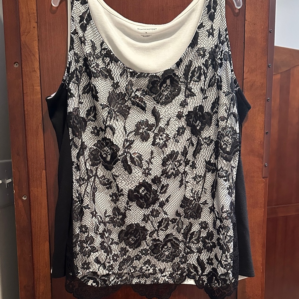 Worthington Black and White Floral Lace Blouse